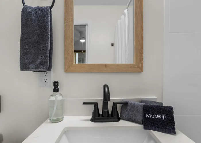 The Copper Flat At Hoff & Co Downtown Apartment *